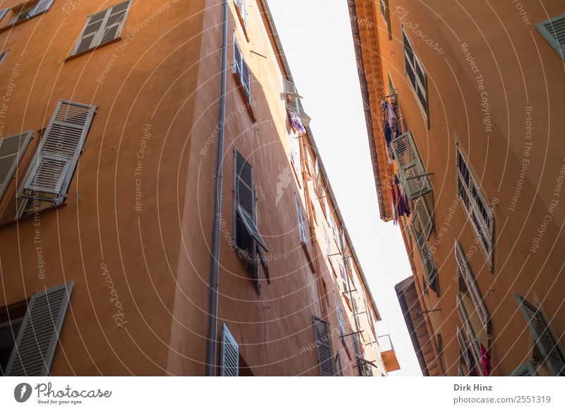 Altstadt von Nizza Stadt Hafenstadt Stadtzentrum Haus Bauwerk Gebäude Architektur Mauer Wand Fassade Sehenswürdigkeit historisch Kultur Nostalgie Tourismus