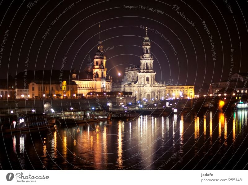 B@DD 11 | Dresden bei Nacht Stadt Stadtzentrum Altstadt Kirche Burg oder Schloss Sehenswürdigkeit Wahrzeichen Denkmal Bekanntheit dunkel hell schön Wasser Elbe