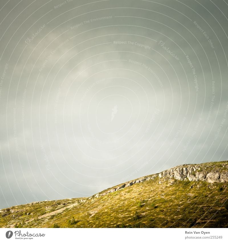 Horizonte Umwelt Natur Landschaft Himmel nur Himmel Wolken Hügel Felsen Berge u. Gebirge Stimmung ruhig Farbfoto Außenaufnahme Menschenleer Tag Sonnenlicht