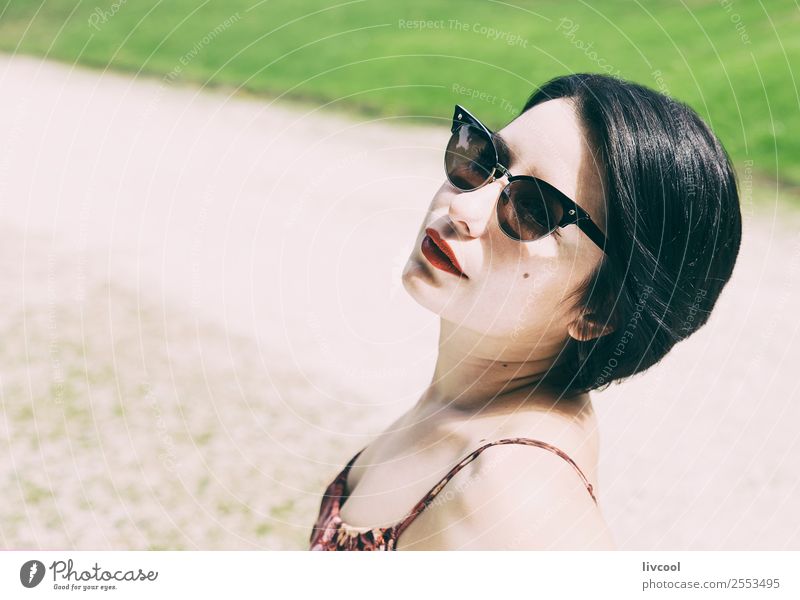 hipster Mädchen Lifestyle Stil schön Haare & Frisuren Gesicht Sommer Garten Mensch feminin Frau Erwachsene Kopf 1 18-30 Jahre Jugendliche Natur Park Mode