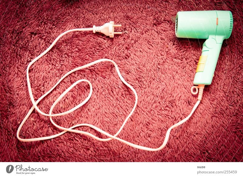 Für Dich solls bunte Bilder regnen! Kabel Technik & Technologie Stoff Fell kuschlig lustig trashig trocken rosa sparsam Energie Elektrizität Stecker Material