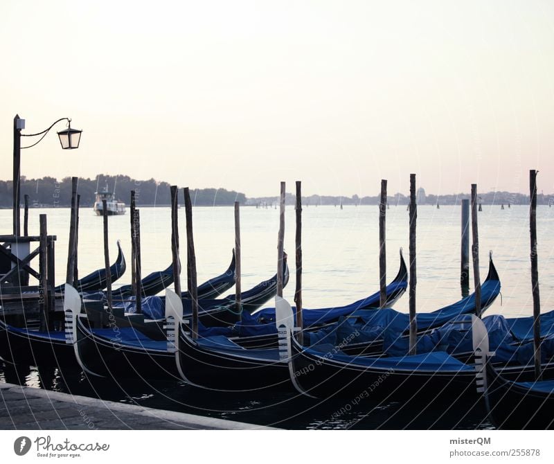 angelegt. Kunst ästhetisch Wasserfahrzeug Venedig Gondel (Boot) Anlegestelle Hafenstadt Reisefotografie Ferien & Urlaub & Reisen Urlaubsstimmung Urlaubsfoto