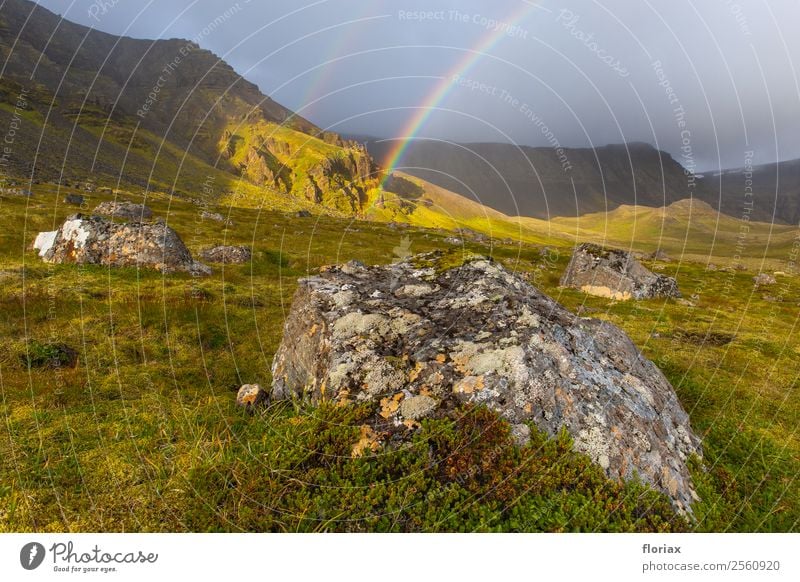 Regenbogen auf Island I / IV Freizeit & Hobby Ferien & Urlaub & Reisen Tourismus Ausflug Abenteuer Ferne Freiheit Berge u. Gebirge wandern Klettern Bergsteigen