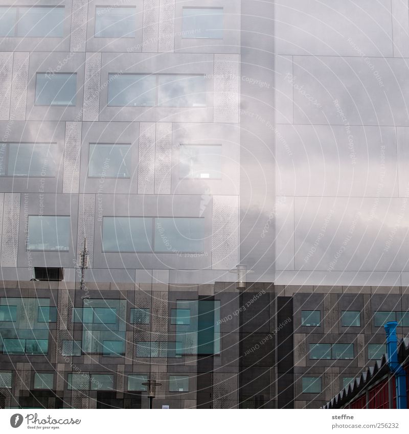 Universität Chemnitz Gebäude Architektur Mauer Wand Fassade Fenster ästhetisch blau grau Doppelbelichtung Farbfoto Außenaufnahme abstrakt Muster