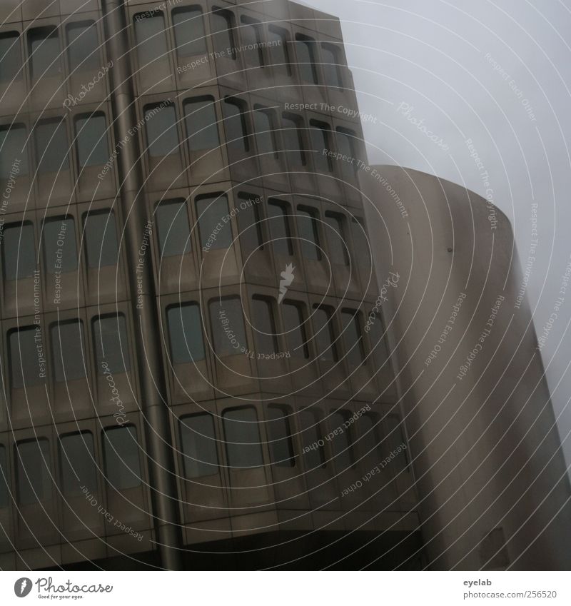 Gräulich Umwelt Wassertropfen Himmel Wolken Klima Wetter schlechtes Wetter Unwetter Regen Stadt Hauptstadt Stadtzentrum Skyline Haus Hochhaus Bankgebäude