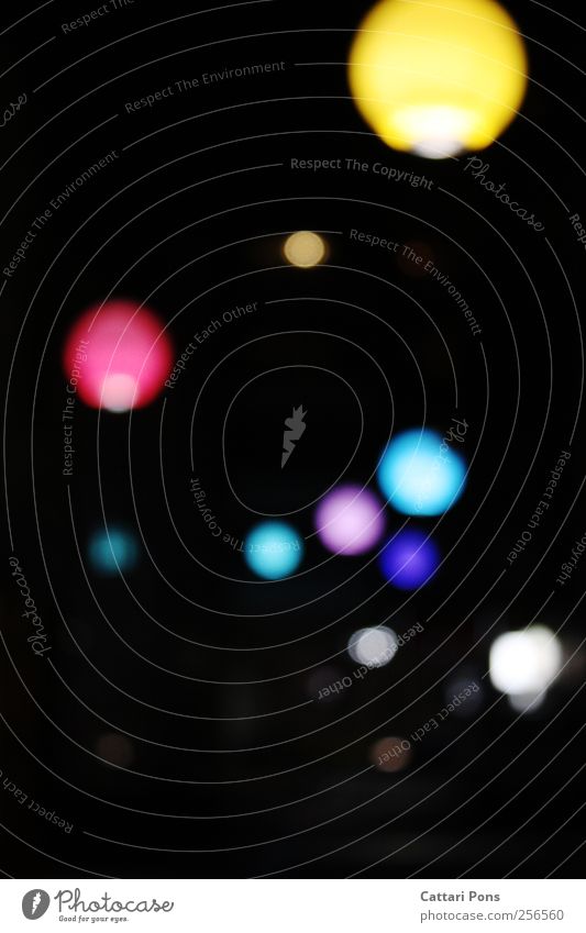artificial light Städtereise hängen leuchten hell mehrfarbig Licht Lichterscheinung heizen künstlich mehrere Romantik dunkel Licht im Dunkeln Wegekreuz Reihe