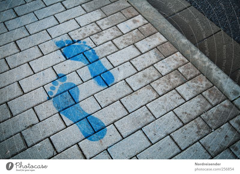 Step by step lernen Regen Verkehr Personenverkehr Straße Wege & Pfade Dekoration & Verzierung Beton Zeichen Schilder & Markierungen Fußspur Kommunizieren laufen