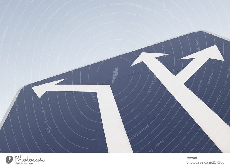 wegweisend Zeichen Schilder & Markierungen Hinweisschild Warnschild Verkehrszeichen blau Bewegung Ferien & Urlaub & Reisen Teamwork Güterverkehr & Logistik