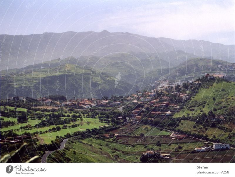 Andre Länder, andre... Dorf glänzend Gran Canaria Europa Berge u. Gebirge hügelig Nebel Sonne