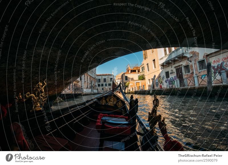 Brücke Kleinstadt Stadt Hafenstadt Sehenswürdigkeit Denkmal blau braun gelb gold rot schwarz Venedig Italien Wasserfahrzeug Schifffahrt Riesenrad Kanal