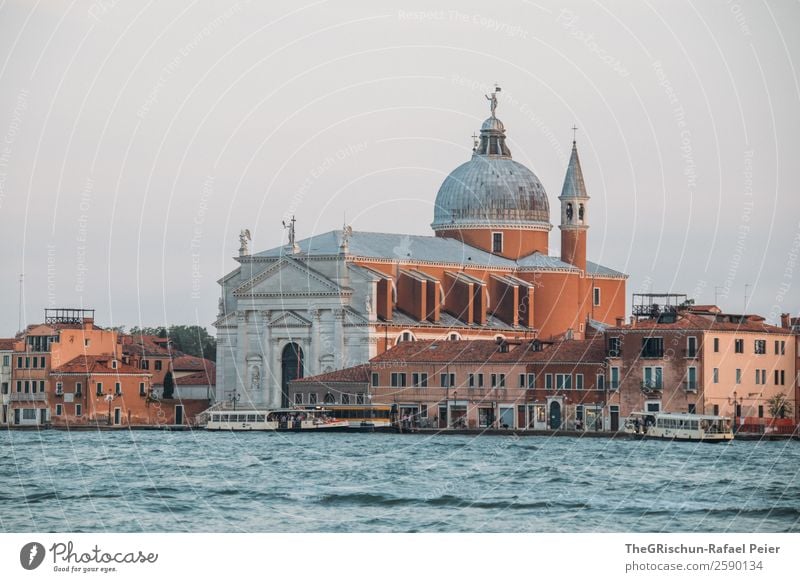 Venedig Kleinstadt Stadt Hafenstadt Kirche Dom blau braun Italien Bauwerk Kuppeldach Kirchturm Wasser Farbfoto Außenaufnahme Detailaufnahme Menschenleer