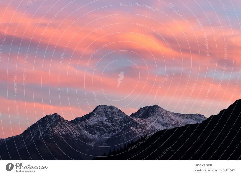 Sonnenuntergang in den Bergen Natur Landschaft Himmel Wolken Sonnenaufgang Schnee Baum Wald Felsen Alpen Berge u. Gebirge Gipfel Schneebedeckte Gipfel natürlich