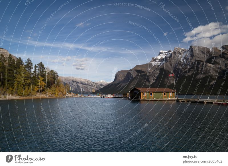 Haus im See Ferien & Urlaub & Reisen Tourismus Ausflug Abenteuer Ferne Freiheit Berge u. Gebirge Natur Landschaft Himmel Herbst Schönes Wetter Rocky Mountains