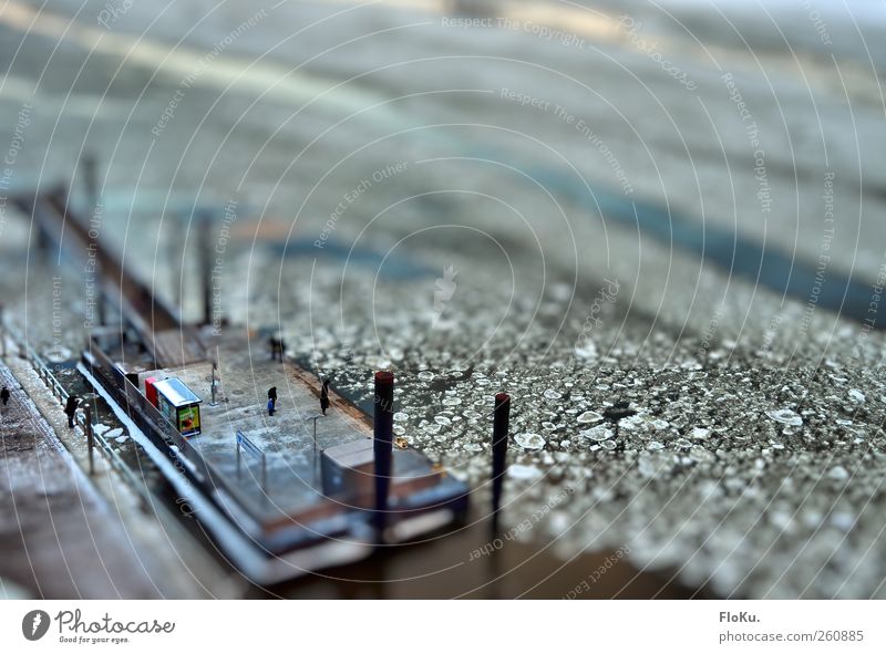 Miniaturanleger Wasser Winter Eis Frost Fluss Elbe Hamburg Stadt Hafenstadt Schifffahrt Binnenschifffahrt Fähre kalt klein weiß Tilt-Shift Anlegestelle