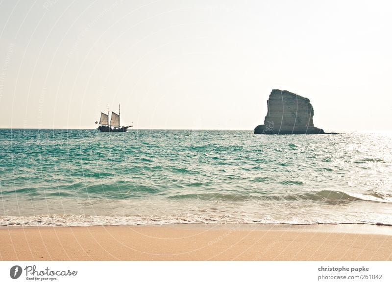 Pirates of the mediterranean Ferien & Urlaub & Reisen Sommer Sommerurlaub Sonne Strand Meer Wellen Wolkenloser Himmel Schönes Wetter Küste Bucht Portugal