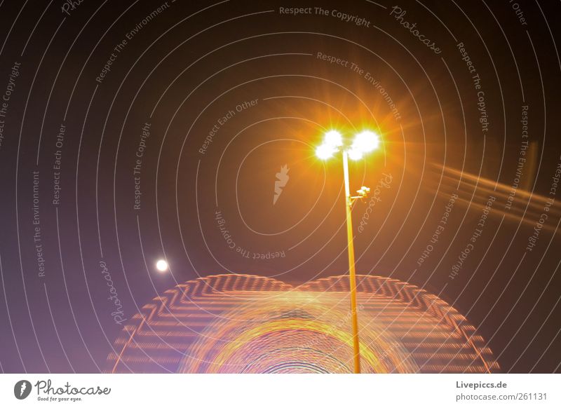Rummel Nachtleben Entertainment ausgehen Feste & Feiern Jahrmarkt Riesenrad drehen lustig Volksfest Freude Farbfoto Außenaufnahme Menschenleer