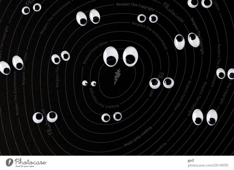 Augen in der Dunkelheit Basteln Mensch Menschengruppe Menschenmenge Zeichen außergewöhnlich bedrohlich dunkel gruselig lustig schwarz weiß Neugier Überraschung