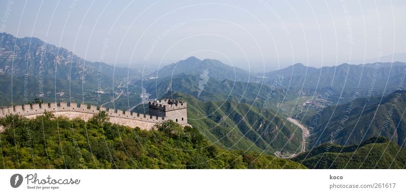 8851,8 Kilometer Umwelt Natur Landschaft Sommer Schönes Wetter Wald Hügel Berge u. Gebirge China Asien Turm Bauwerk Gebäude Mauer Wand Sehenswürdigkeit