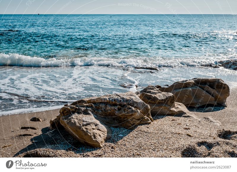 Strand Ferien & Urlaub & Reisen Tourismus Sommer Sommerurlaub Insel Umwelt Natur Landschaft Sand Wasser Himmel Frühling Schönes Wetter Wärme Felsen Wellen Küste