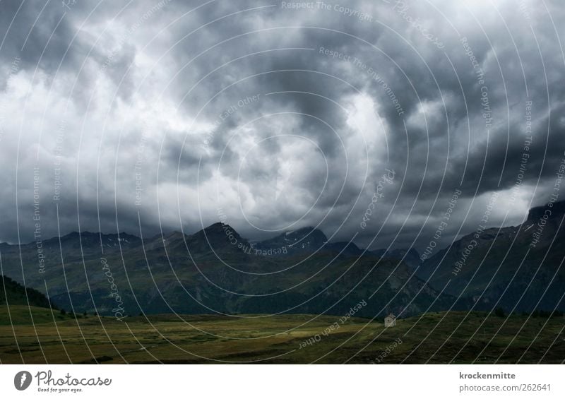 Mittelerde Umwelt Natur Landschaft Himmel Wolken Gewitterwolken Wetter schlechtes Wetter Unwetter Wind Sturm Hügel Felsen Alpen Berge u. Gebirge Gipfel Kirche