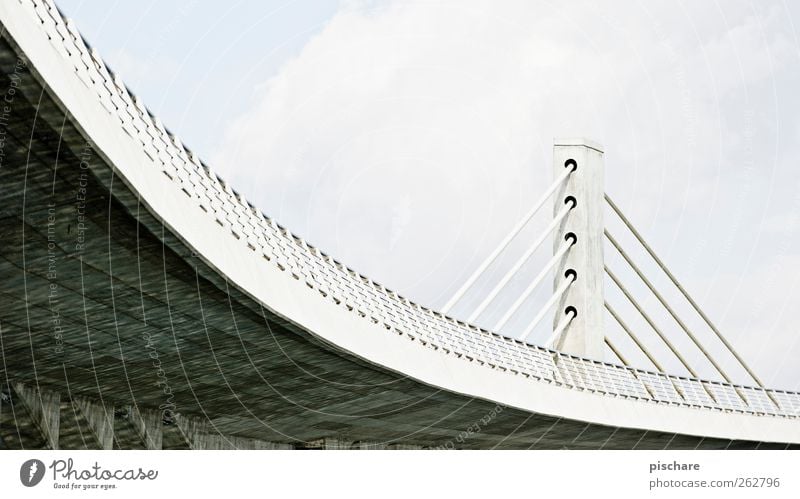 Curve Brücke Architektur Verkehrswege Hochstraße Stadt Kurve Farbfoto Gedeckte Farben Außenaufnahme