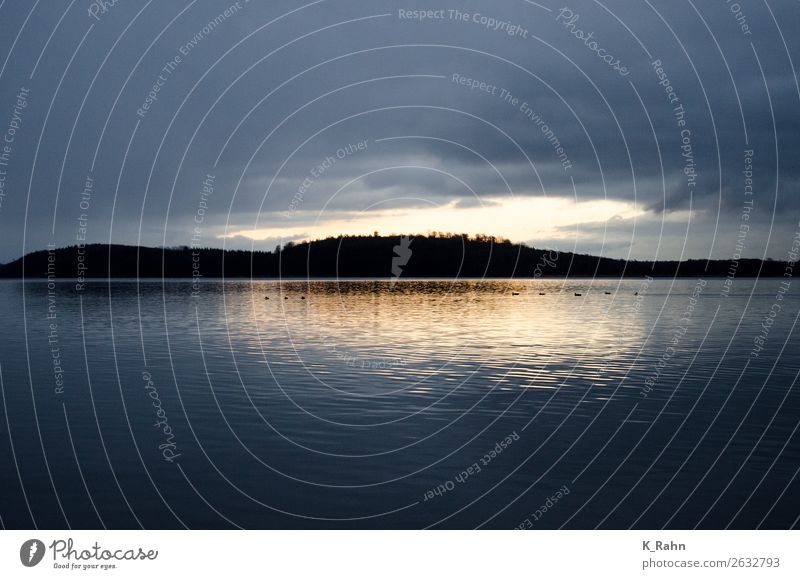 Licht Umwelt Natur Landschaft Wasser Himmel Wolken Sonnenaufgang Sonnenuntergang Sonnenlicht Wetter Küste Seeufer ruhig Wellness