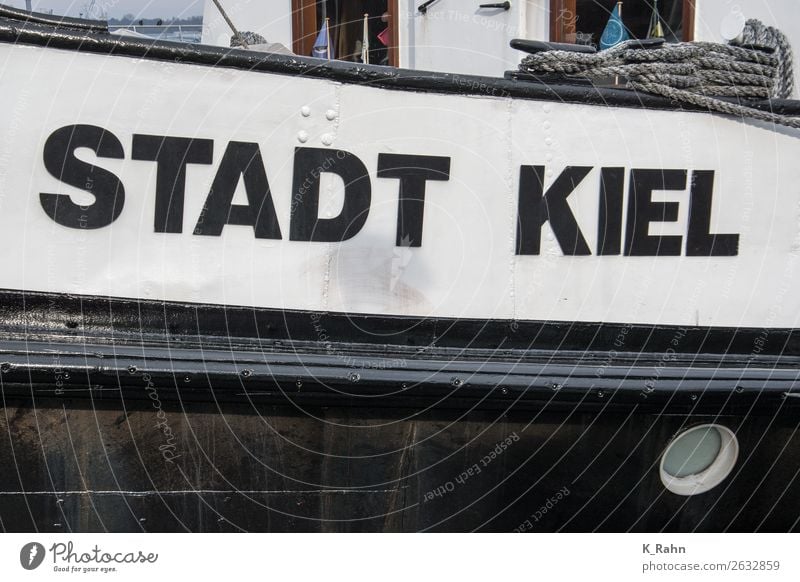 Stadt Kiel Hafenstadt Schifffahrt Binnenschifffahrt Bootsfahrt Passagierschiff Dampfschiff Metall Güterverkehr & Logistik "anker bug kette schiff,f schifffahrt