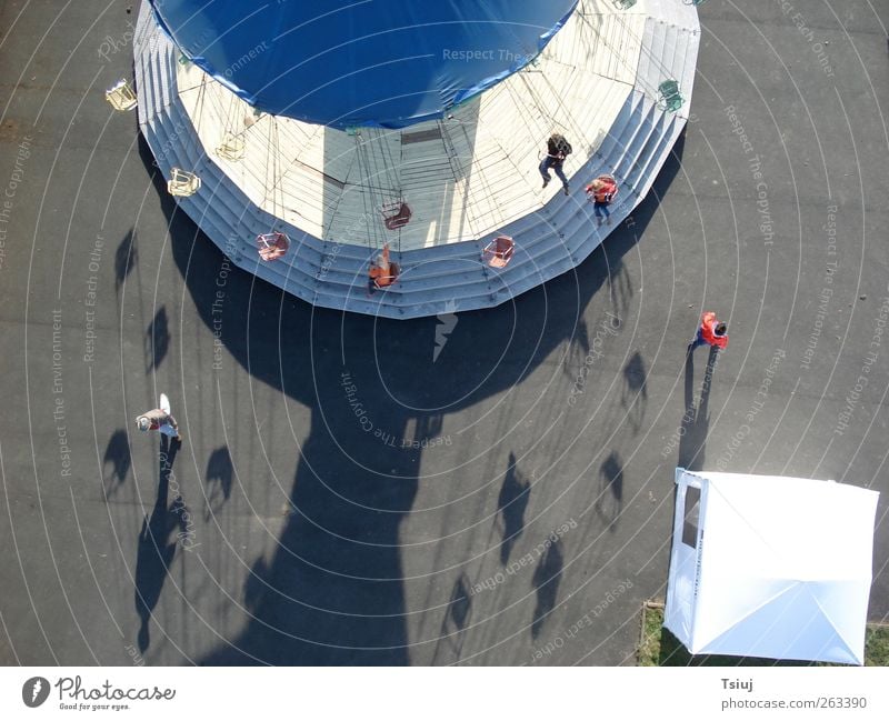 Schattenkarussell Veranstaltung drehen festhalten fliegen Kap Luftaufnahme Karussell Kettenkarussell Jahrmarkt Farbfoto Außenaufnahme Vogelperspektive