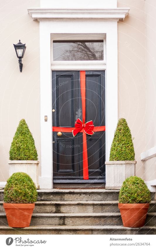 Neues Haus fertig Reichtum Traumhaus Umzug (Wohnungswechsel) Erfolg Business Fassade Tür Krawatte Schnur verkaufen groß neu Idee Weihnachtsgeschenk Entwurf