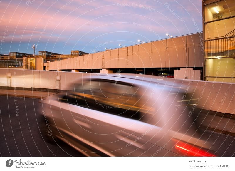 Parkhaus Abend Autobahnauffahrt Bahnhof Berlin Beton Dämmerung Farbenspiel Feierabend Himmel Himmel (Jenseits) Rampe Schöneberg Sonnenuntergang südkreuz Wolken