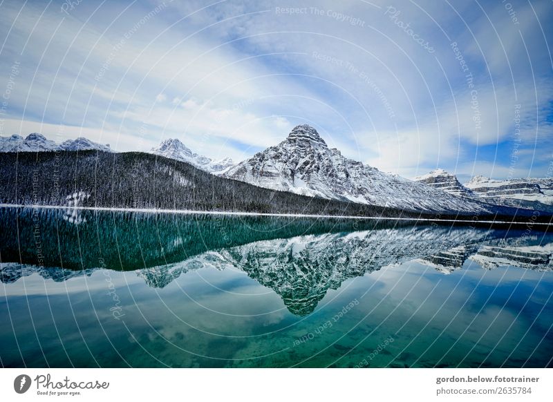 Spiegelungen Natur Landschaft Pflanze Erde Sand Wasser Himmel Wolken Sonnenlicht Frühling Schönes Wetter Sträucher Felsen Berge u. Gebirge Schneebedeckte Gipfel