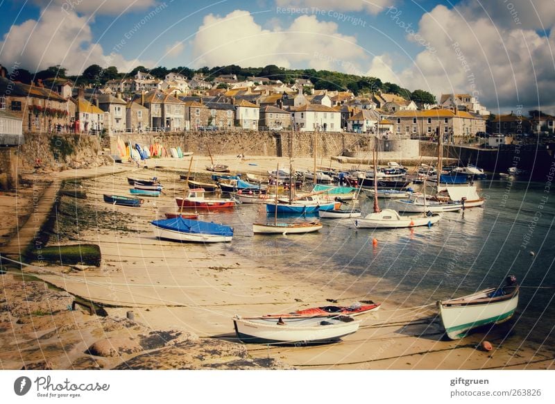 mousehole Urelemente Sand Wasser Himmel Wolken Sommer Schönes Wetter Küste Strand Bucht Dorf Fischerdorf Haus Hafen Bauwerk Gebäude einfach Wasserfahrzeug