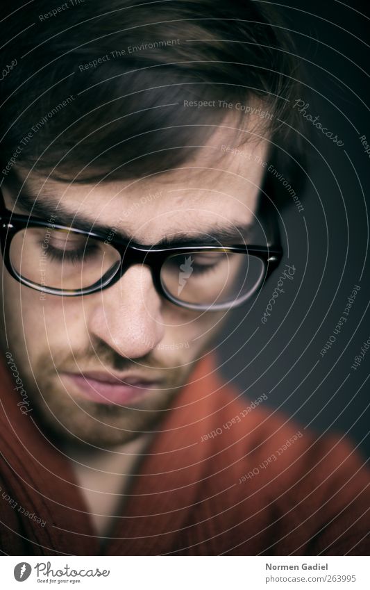 Brille Stil schön maskulin Junger Mann Jugendliche Erwachsene Auge Lippen 1 Mensch 18-30 Jahre schwarzhaarig Vollbart modern braun Stimmung nachdenklich Gedanke