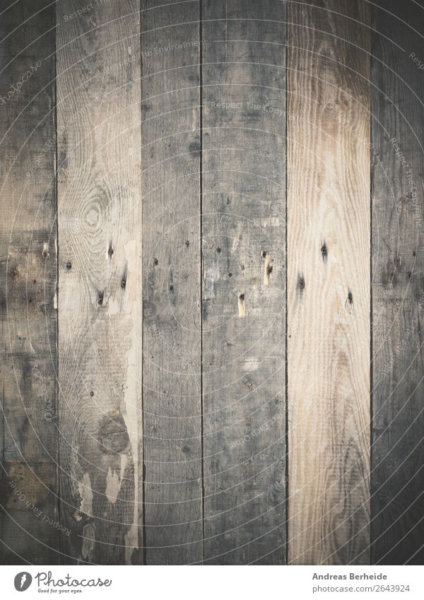 Rustikale Holzplanken Stil Mauer Wand alt retro dark Paneele Hintergrundbild crafted distressed Grunge handmade Material natural old rough sawn structure