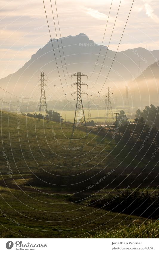 misty morning Ferien & Urlaub & Reisen Tourismus Ausflug Abenteuer Ferne Freiheit Sommer Berge u. Gebirge wandern Telekommunikation Energiewirtschaft Natur