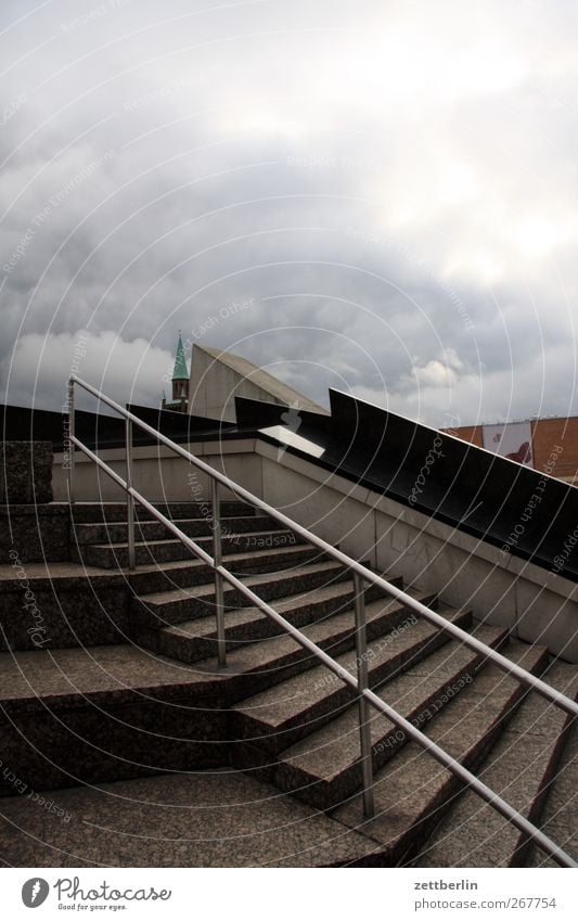 Kulturforum Berlin Stadt Stadtzentrum Menschenleer Haus Platz Bauwerk Gebäude Architektur Mauer Wand Treppe Sehenswürdigkeit Wahrzeichen gut Geländer aufwärts