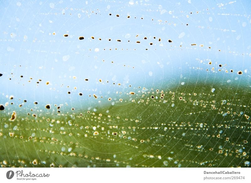 Zeit für den Frühjahrsputz Ferien & Urlaub & Reisen Ausflug Berge u. Gebirge Umwelt Natur Landschaft schlechtes Wetter Regen Glas Reinigen dreckig trocken blau