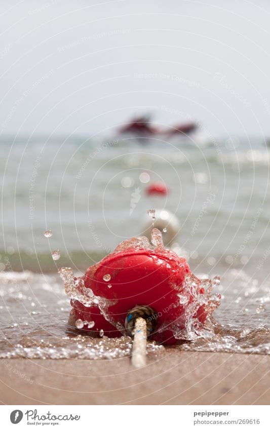 festgemacht Freizeit & Hobby Ferien & Urlaub & Reisen Sommerurlaub Strand Wellen Sand Wasser Himmel Küste Wasserfahrzeug Kunststoff Kugel Schwimmen & Baden