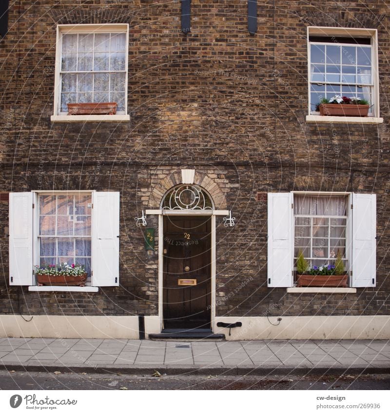 english is modern Wohnung London England Stadt Hafenstadt Stadtzentrum Altstadt Menschenleer Haus Einfamilienhaus Bauwerk Gebäude Architektur Mauer Wand Fassade