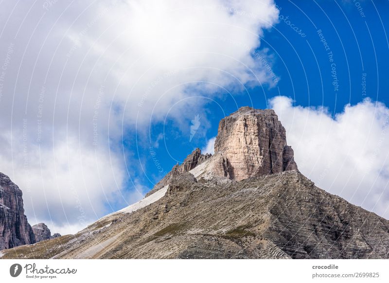 Dolomiten Drei Zinnen Sextener Dolomiten Weltkulturerbe Hochebene Farbfoto wandern Fußweg Gipfel Bergsteigen Alpen Berge u. Gebirge Schönes Wetter Wiese Sommer