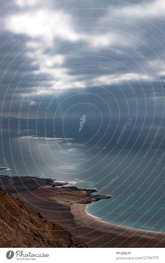 Hoch oben Ferien & Urlaub & Reisen Tourismus Ausflug Ferne Natur Landschaft Himmel Wolken Horizont Sonnenlicht Sommer Wetter Küste Meer Insel Lanzarote Fernweh