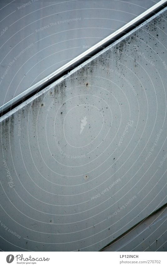 Handrail Treppe Beton eckig steigen Treppengeländer Farbfoto Außenaufnahme Menschenleer Textfreiraum Mitte Tag