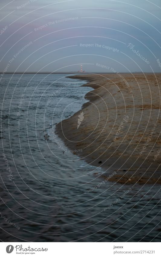 weit weit weg Natur Wasser Horizont schlechtes Wetter Strand Nordsee Westerhever Leuchtturm Menschenleer alt dunkel fest Flüssigkeit maritim blau braun Farbfoto