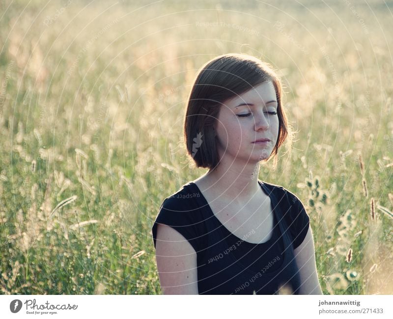 moment mal. 2 Gesicht Wellness harmonisch Wohlgefühl Zufriedenheit Sinnesorgane Erholung ruhig Meditation Sommer Sonne feminin Junge Frau Jugendliche 1 Mensch