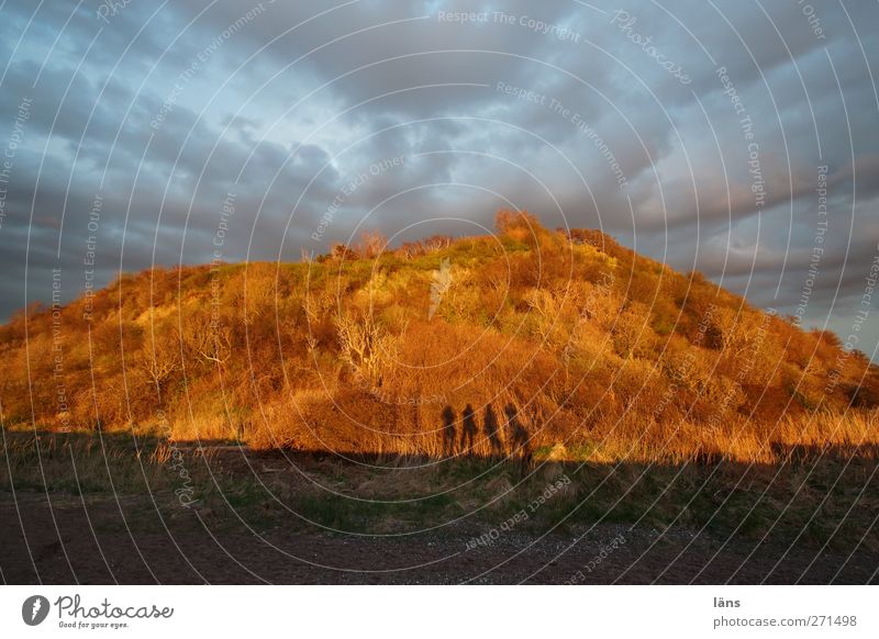 Hiddensee l ayers rock Mensch 4 Umwelt Landschaft Wolken orange Farbfoto