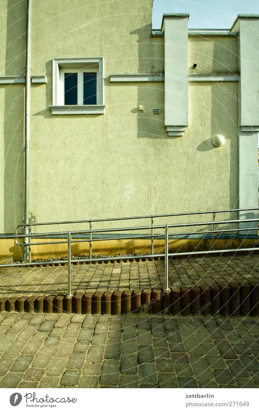 Göhren Erholung Ferien & Urlaub & Reisen Tourismus Ausflug Sommer Meer Landschaft Horizont Ostsee Kleinstadt Stadt Menschenleer Haus Einfamilienhaus Mauer Wand