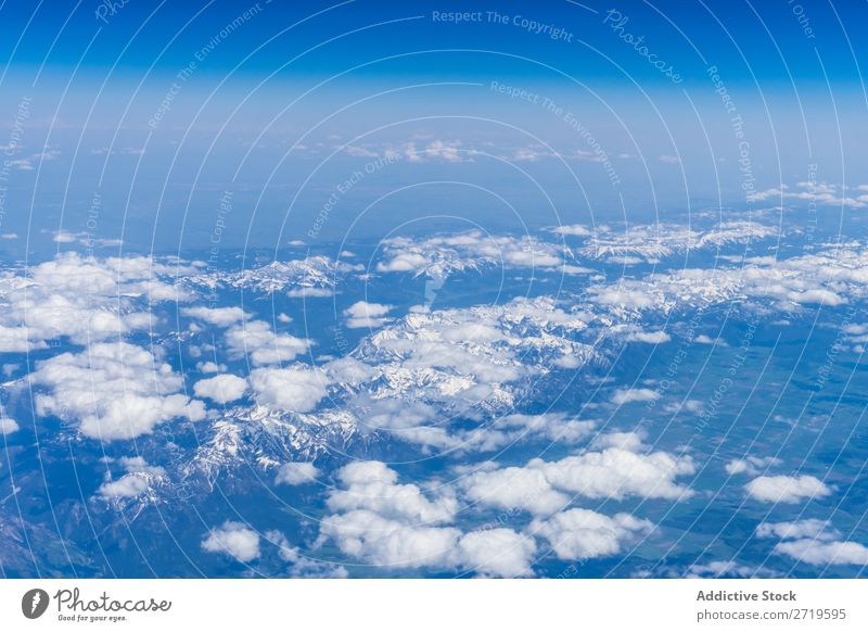 Bergrücken in den Wolken Berge u. Gebirge Reichweite Fluggerät Dröhnen Schnee Panorama (Bildformat) Landschaft extrem Aussicht Gipfel Quadkopter weiß