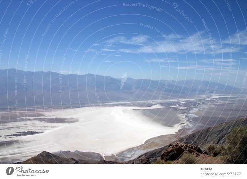 death valley Natur Landschaft Urelemente Himmel Klima Schönes Wetter Dürre USA Kalifornien Nevada Nationalpark Tod ruhig Angst Wüste Salz Berge u. Gebirge