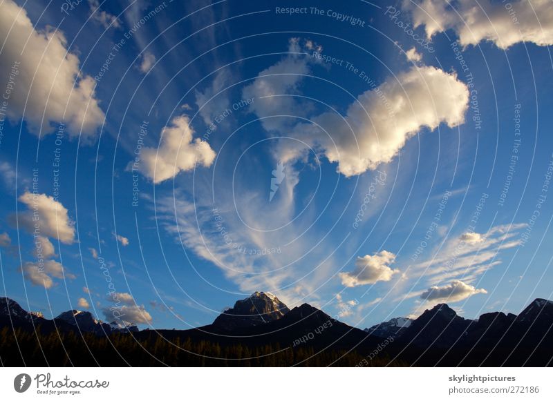 Bergwolken schön Schnee Berge u. Gebirge Umwelt Natur Landschaft Himmel Wolken Sommer Eis Frost Gipfel Schneebedeckte Gipfel Gletscher See blau schwarz