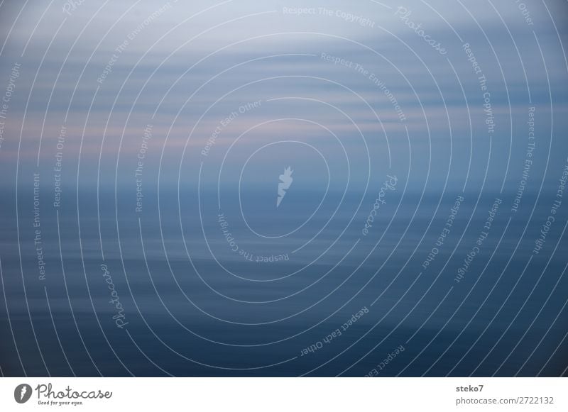 Blaue Stunde Himmel Schönes Wetter Meer blau Horizont Natur ruhig Ferne Teneriffa Farbverlauf Pastellton zart abstrakt Menschenleer Hintergrund neutral